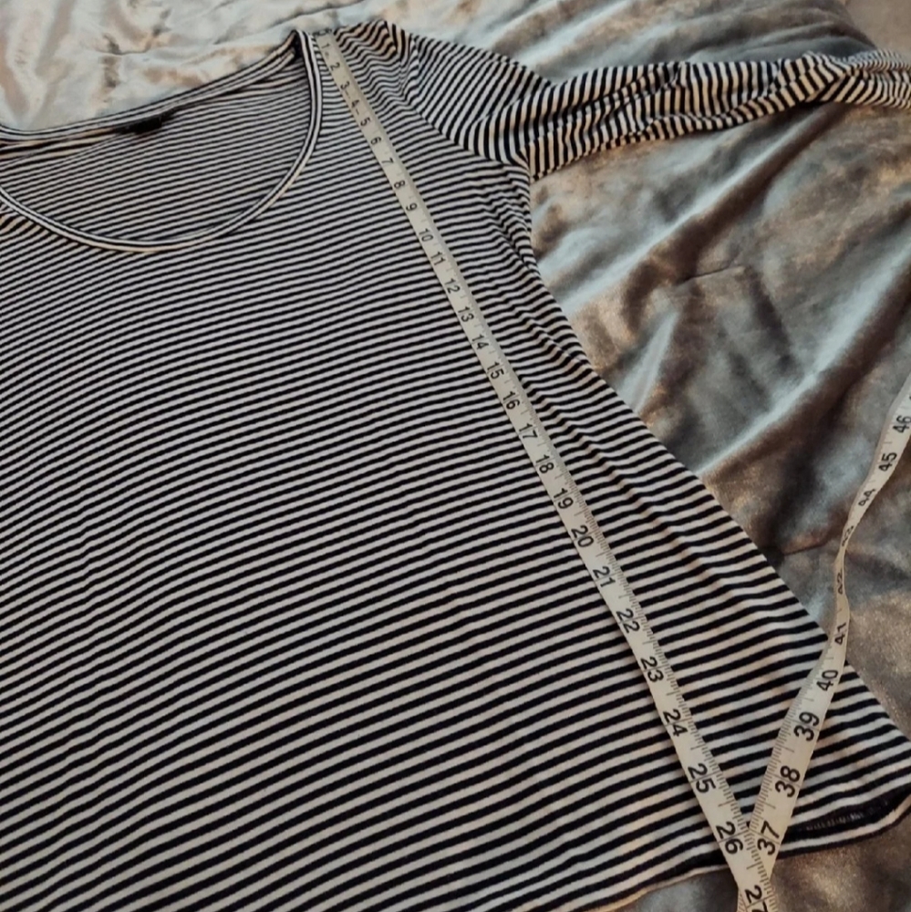 Striped top - Picture 5 of 5